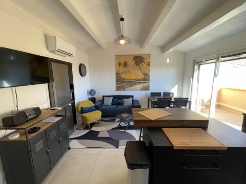 Apartment T3 - Vacation & Sea View: Beach access