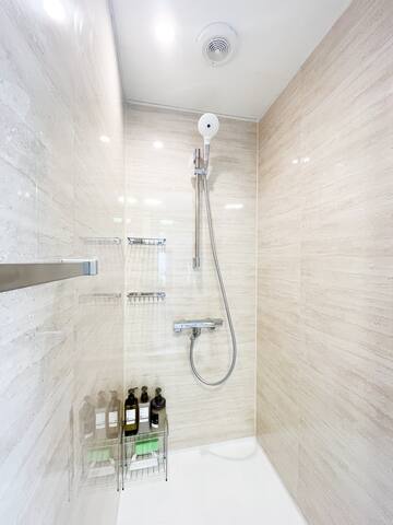 Akihabara Area! Direct to Shibuya, Narita, Haneda gallery image 5