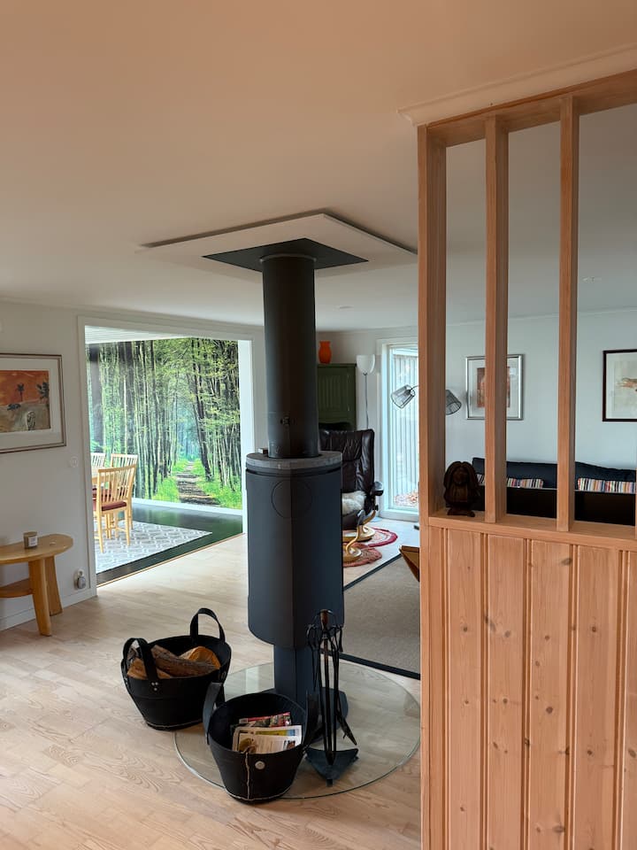Härligt Hus Med Sjöläge - Arboga
