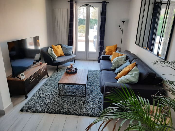Jolie Maison Avec Jardin - Ennery
