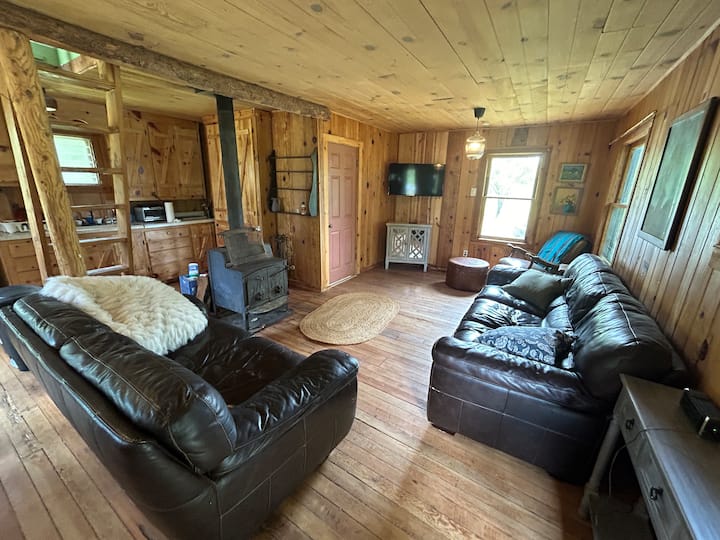 Blue Oak Red Cabin - Sequoia National Park