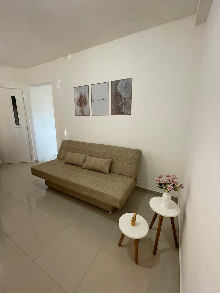 Apt 2/4 Em Frente Ao Mar. Condomínio Completo - Ilhéus