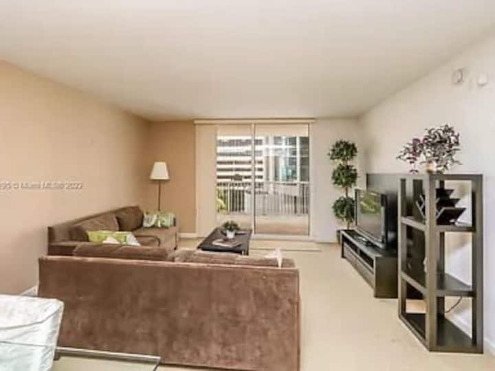 Brickell 1br • May 15–22 • Special Weekly Stay - Miami, FL