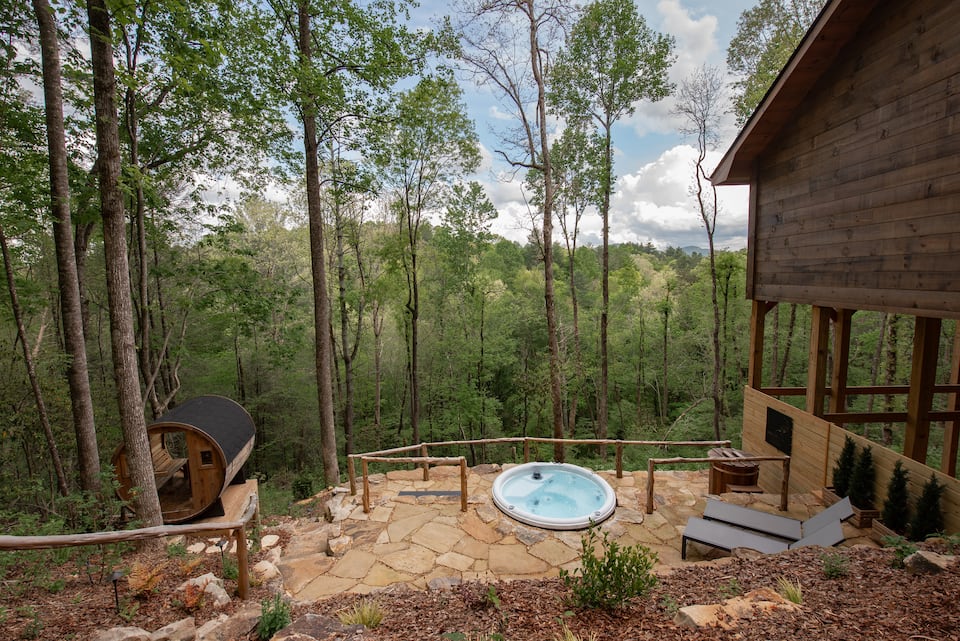 The Buck and Horn, a log cabin by a creek, Ellijay, Georgia, United States, photo 9 of 10