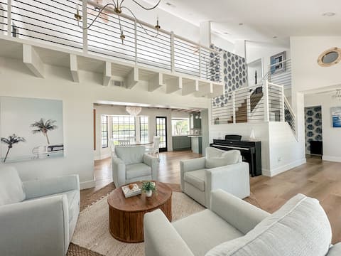 The Riverhouse / Waterfront / Pool / Updated