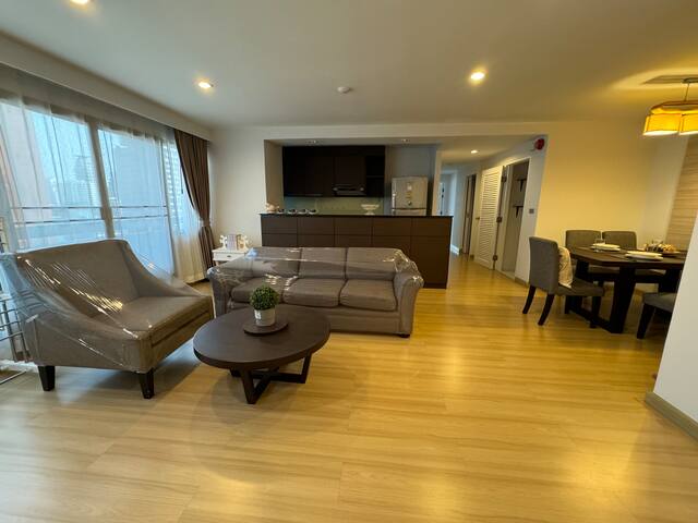 150 SQM Entire Room 6 Twinbeds for 6 ppl gallery image 2