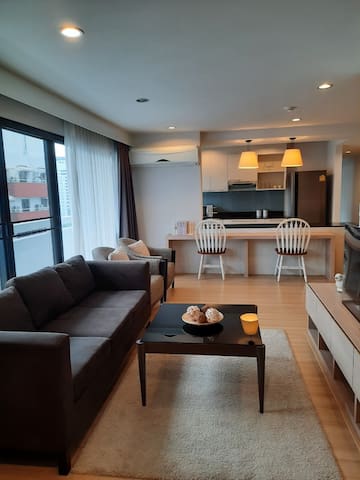 150 SQM Entire Room 6 Twinbeds for 6 ppl