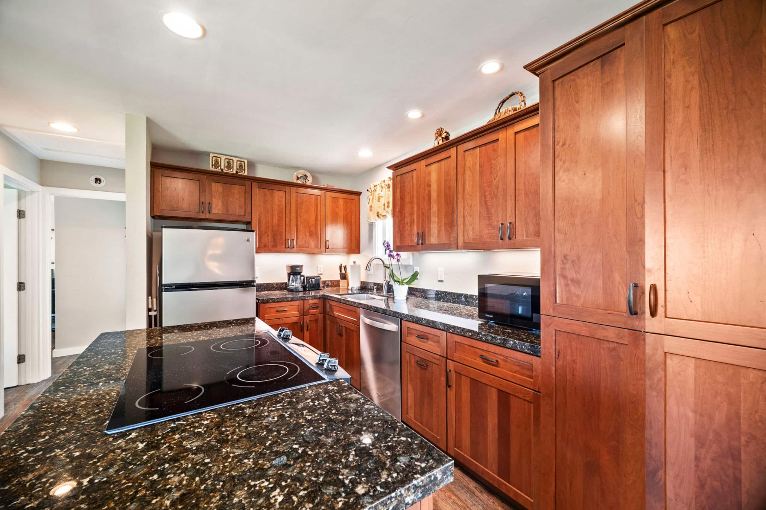 Condo in Princeville · ★4.88 · 2 bedrooms · 2 beds · 2 baths - Image 10
