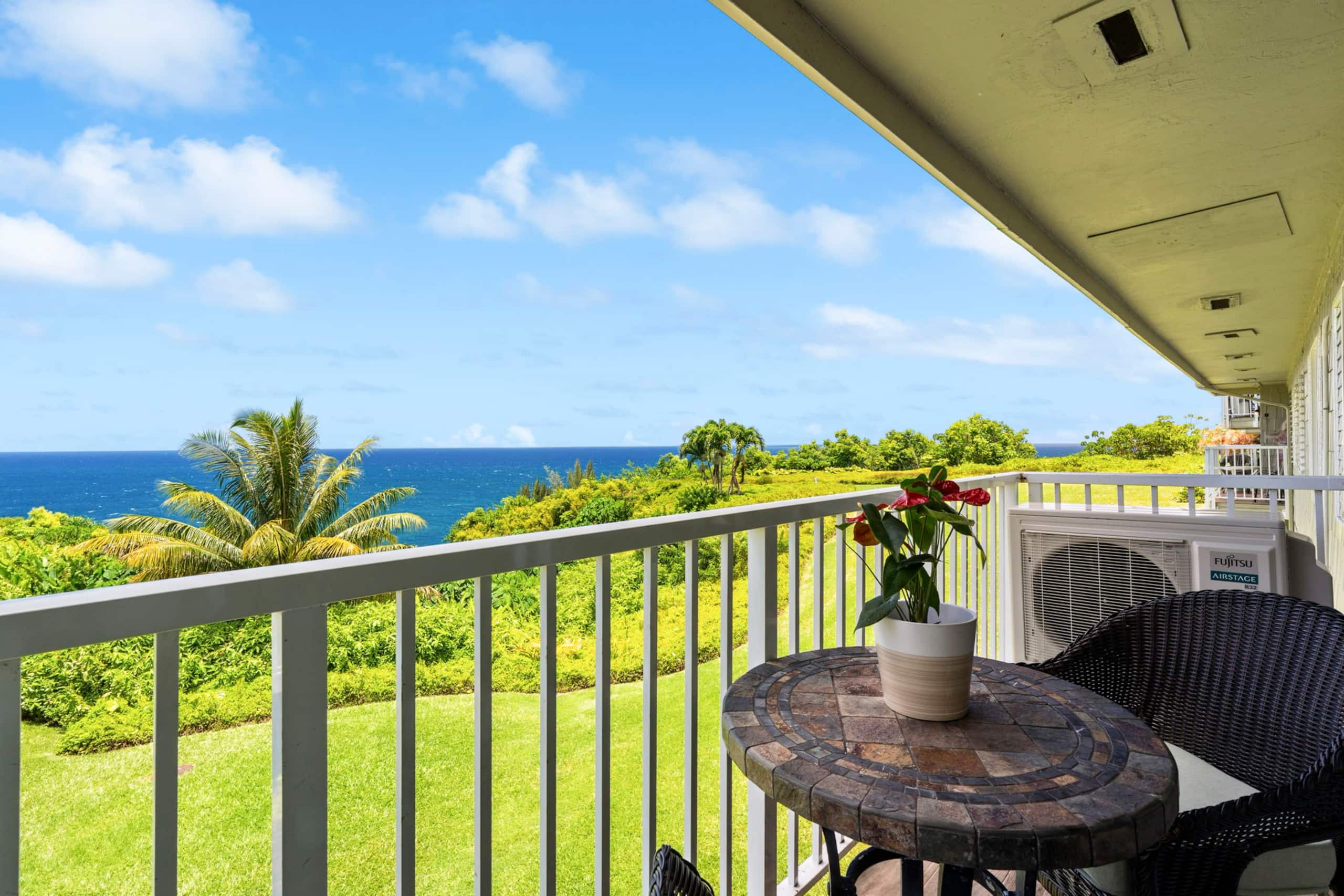 Condo in Princeville · ★4.88 · 2 bedrooms · 2 beds · 2 baths - Image 5