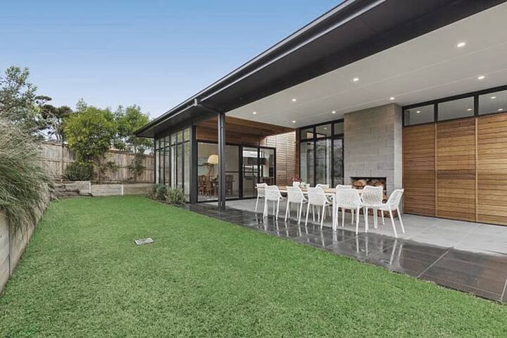 Gill Road Beach House gallery image 5