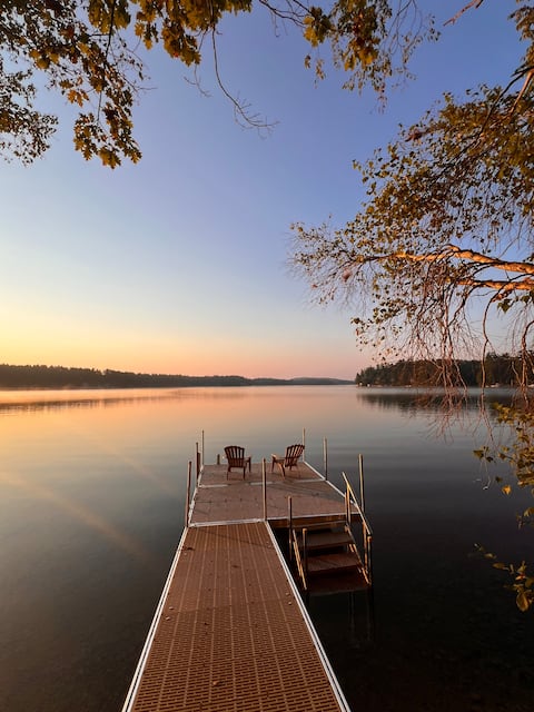 Perfect for Fall! Year Round House on Mousam Lake