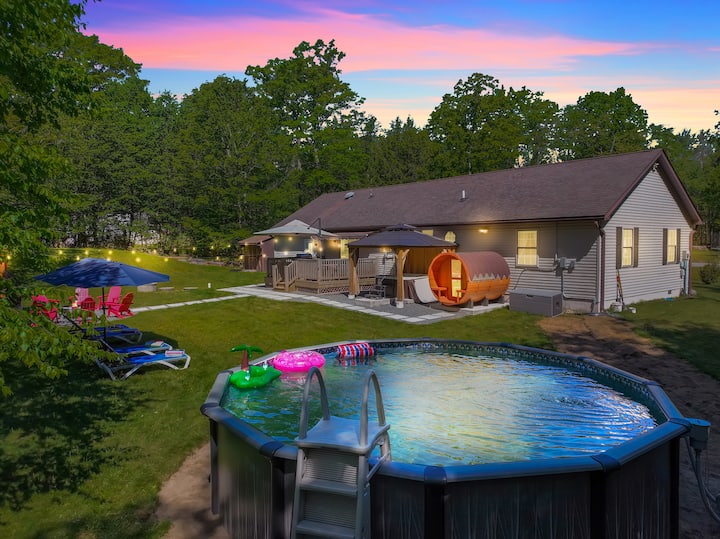 Pocono Escape: Pool Sauna Hot Tub Games Tesla Ev - 펜실베이니아