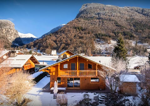 Family chalet with spa and sauna