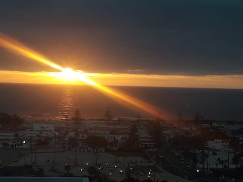 Top Airbnb: Panoramic Sea View Apartment for Families in Loualidia