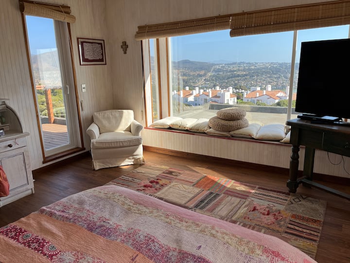 Მთავარი ოთახის ხედი 