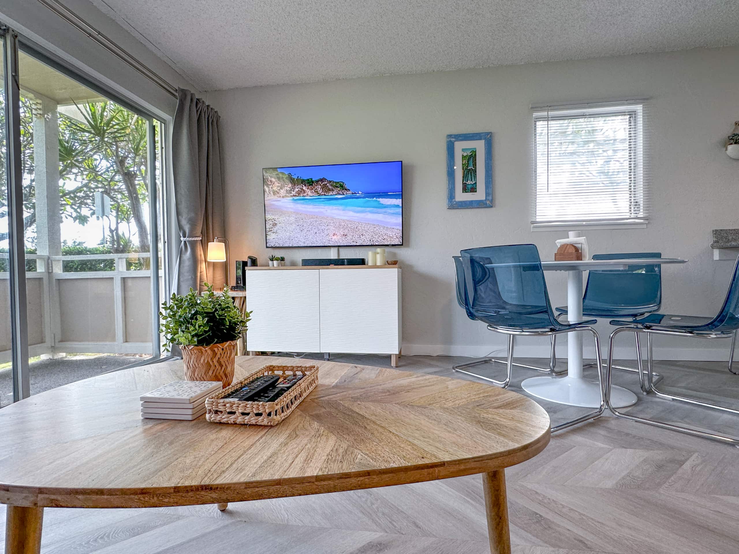 Renovated 1BR Coconut Coast Getaway w/ A/C - Photo 4