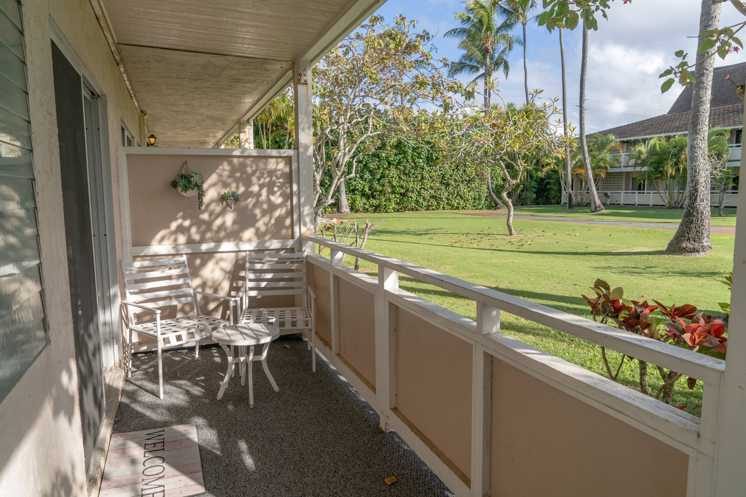 Renovated 1BR Coconut Coast Getaway w/ A/C - Photo 42