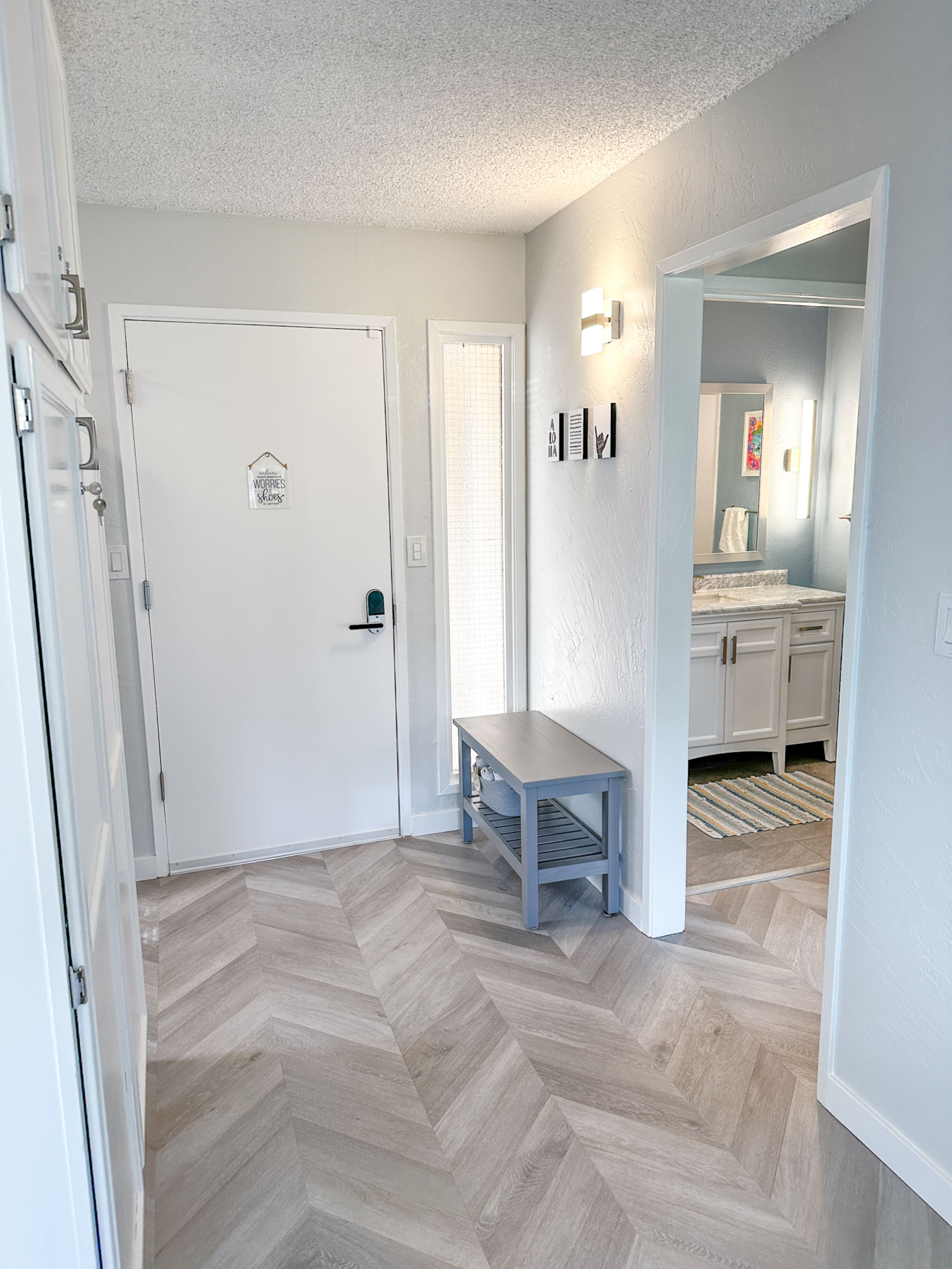 Renovated 1BR Coconut Coast Getaway w/ A/C - Photo 9
