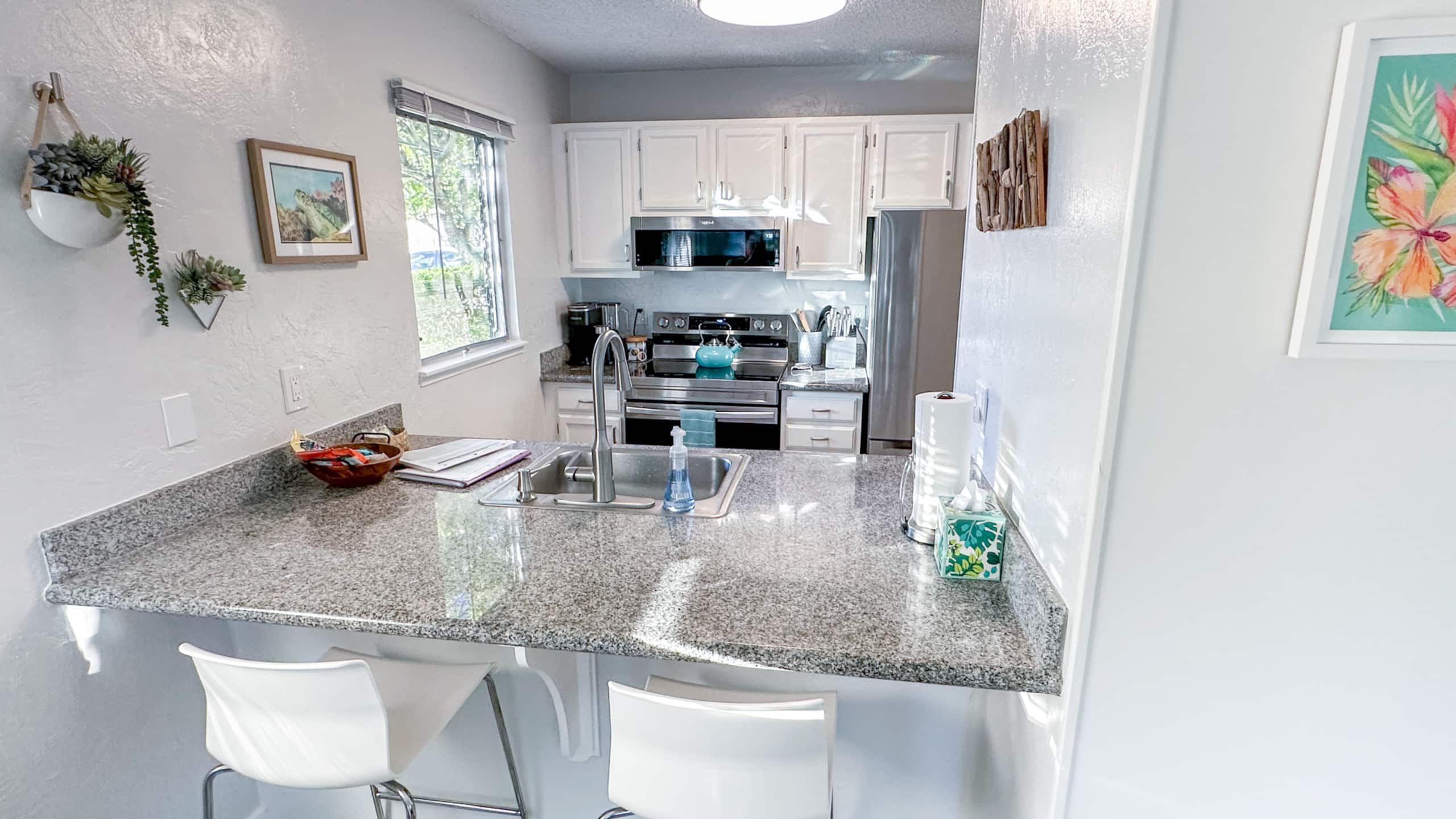 Renovated 1BR Coconut Coast Getaway w/ A/C - Photo 13
