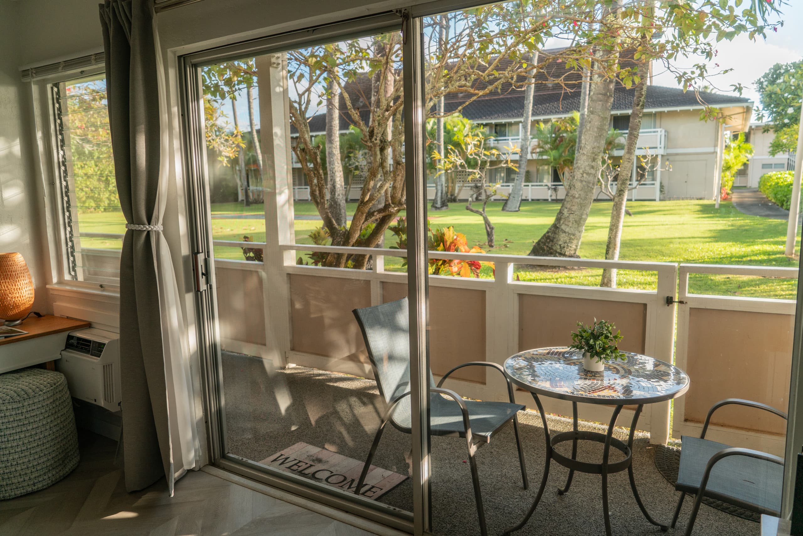 Renovated 1BR Coconut Coast Getaway w/ A/C - Photo 40
