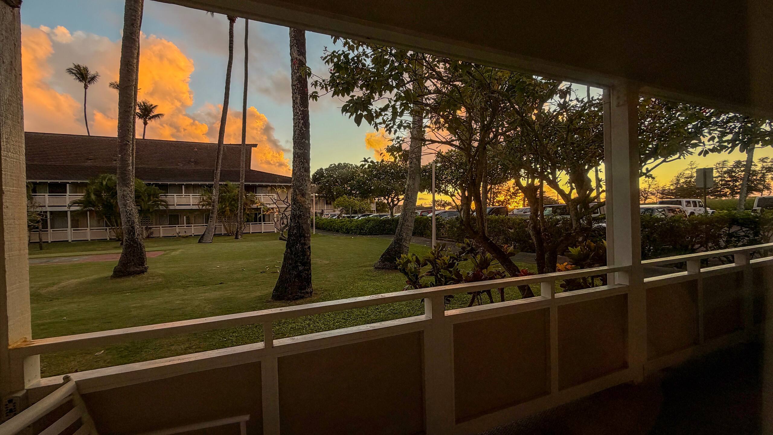 Renovated 1BR Coconut Coast Getaway w/ A/C - Photo 41