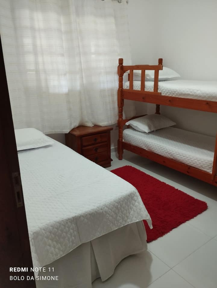 საძინებელი 1