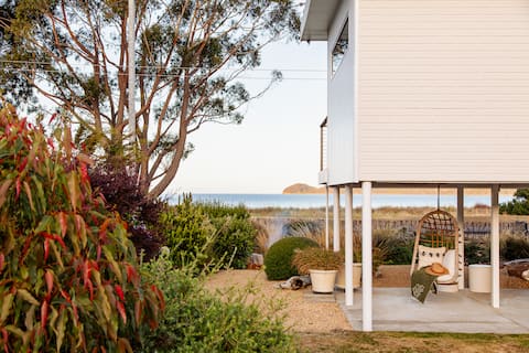 The Joneses- luxury beachfront home for two