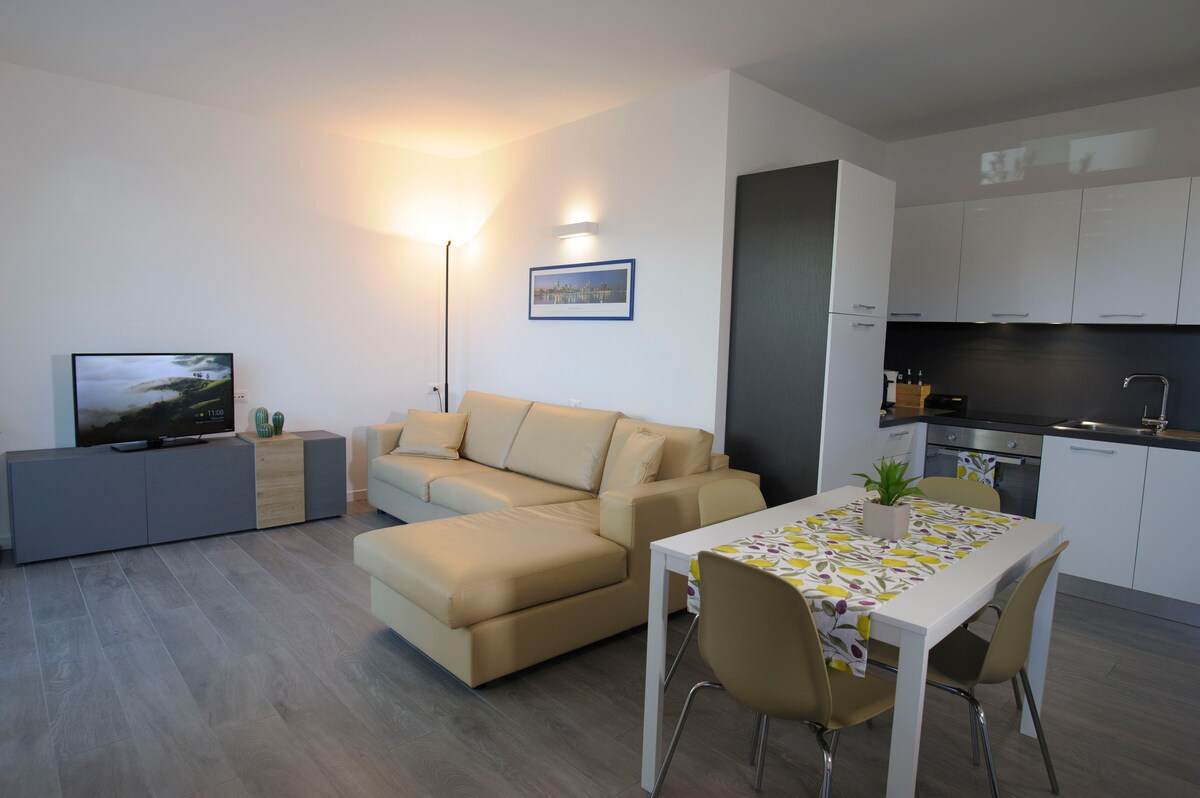 Airbnb con migliori performance: Garden Apartment near Lake - La Casa di Belle a Peschiera Del Garda