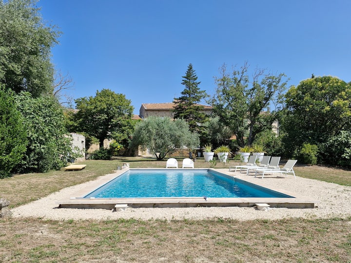 Piscine Et Grand Jardin - Mas De La Sorgue - Le Pontet