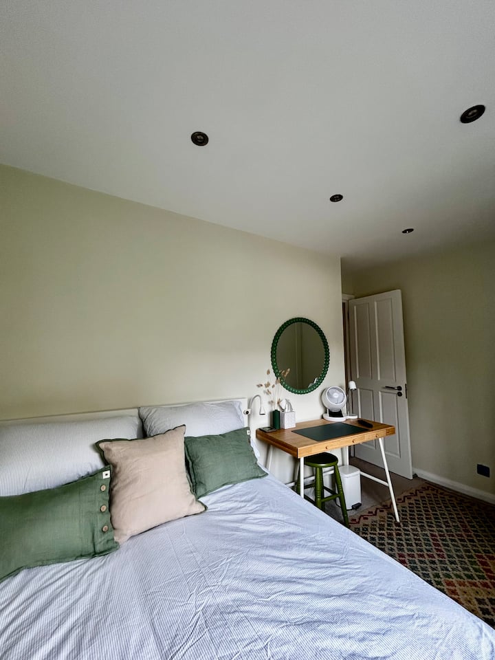 Cosy Home In Islington With Parking - London
