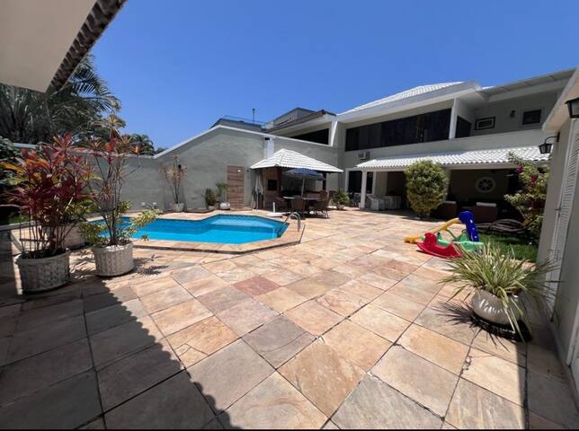 Mansion in Barra da Tijuca in a gated community gallery image 4