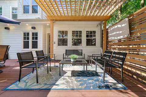 Top Airbnb: 3BR w/Private Backyard Near Atlantic Station in Loring Heights