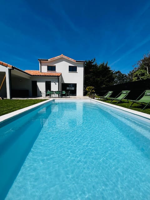 Vacation home, @Carlota_labaule