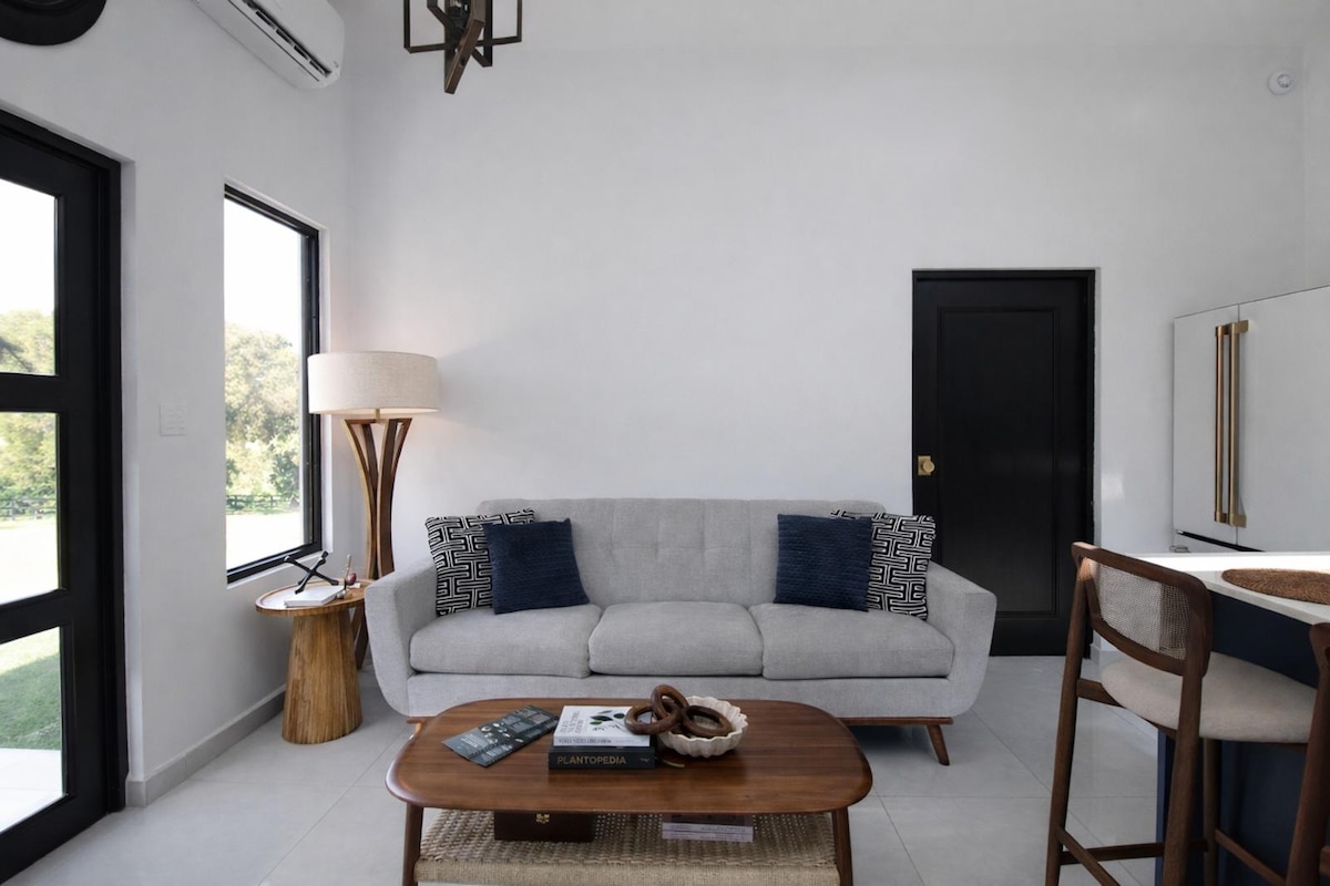 Top Airbnb: Sol y Luna Mountain Retreat Hacienda in Ponce