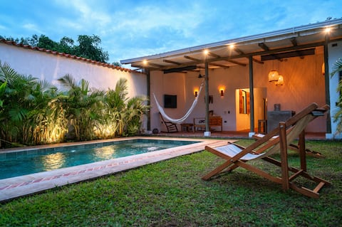 Boutique House with Private Pool - UIRA