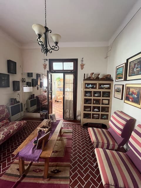 Beautiful house in the heart of downtown.