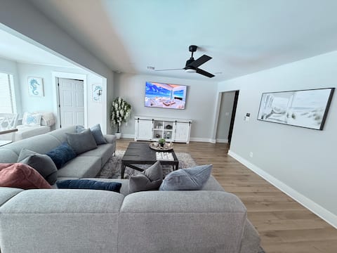 Popular Airbnb listing: CASA BELLA, 4 bed/ 2 bath 8 min from Beach w/ POOL in Fort Walton Beach