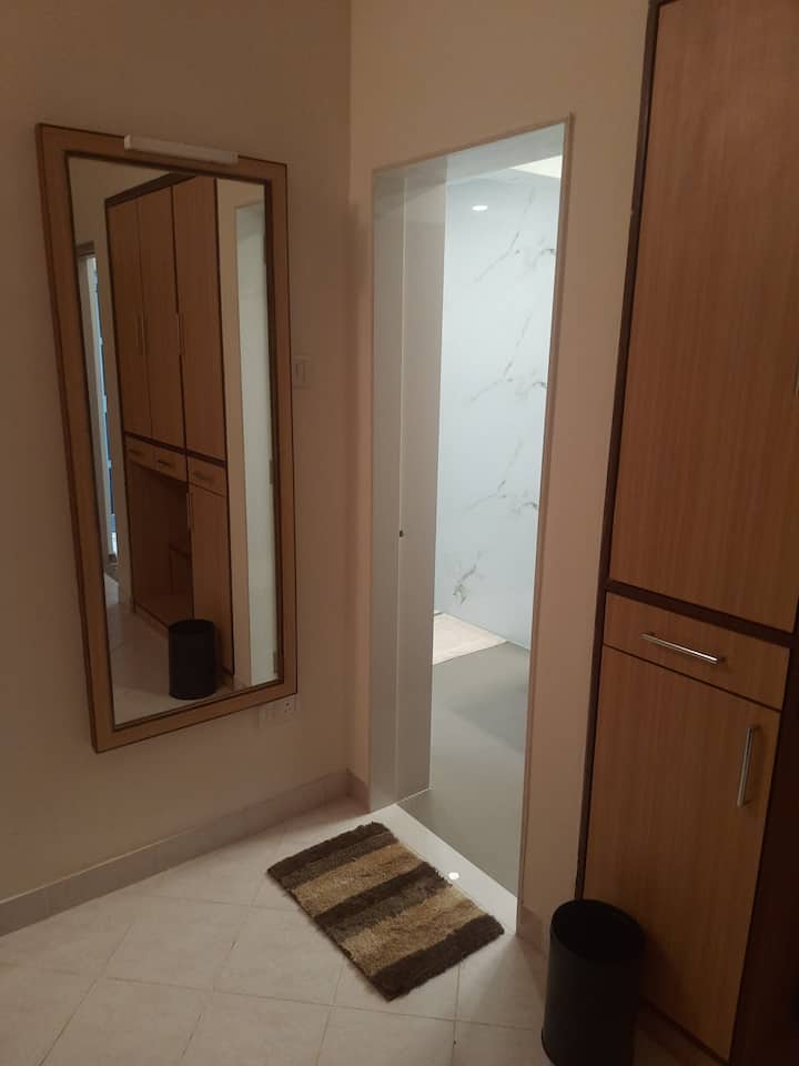 Full bathroom 1 image 1