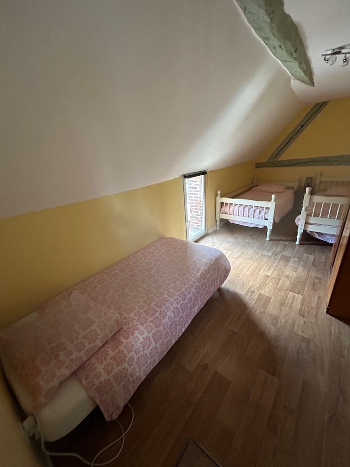 Dhomë gjumi 4