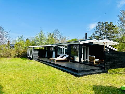 Cozy danish sommerhouse only 100m from ocean