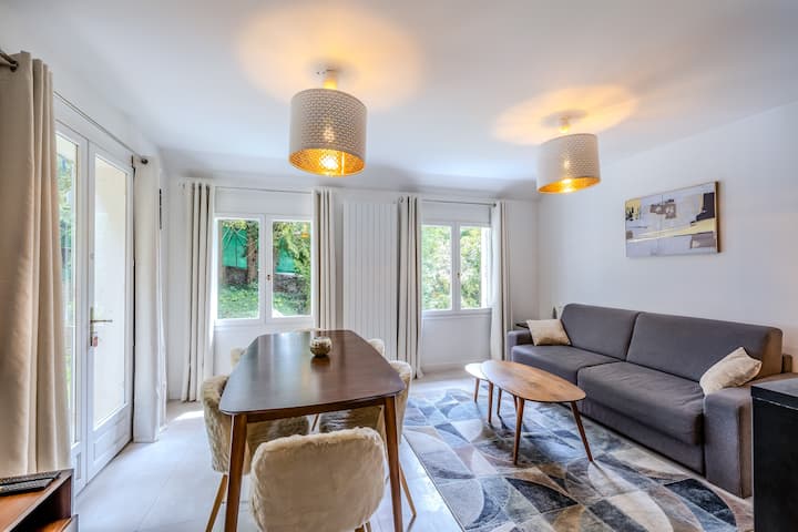 Suite Familiale 65m² · Piscine - Île-de-France