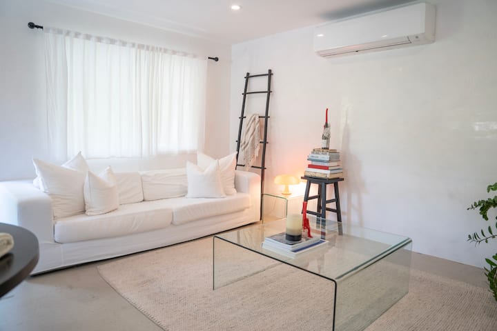 Sunshine Beach Retreat - Noosa