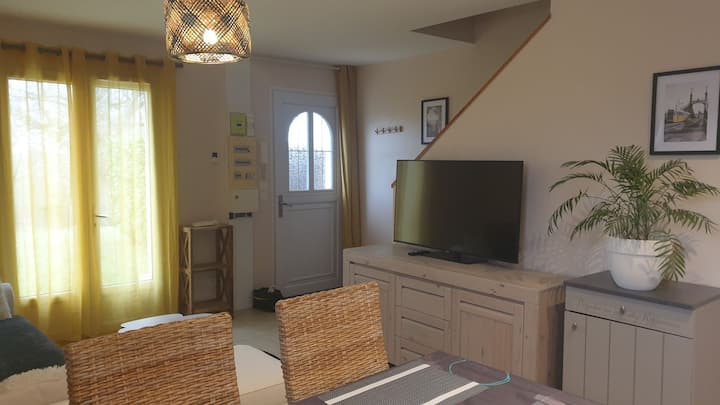 Beau F2 En Duplex Avec Sa  Terrasse Et Jardin - Le Coudray-Montceaux