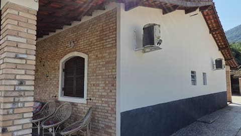 Airbnb em destaque: Paradise - beach, river and waterfall in one place em Caraguatatuba