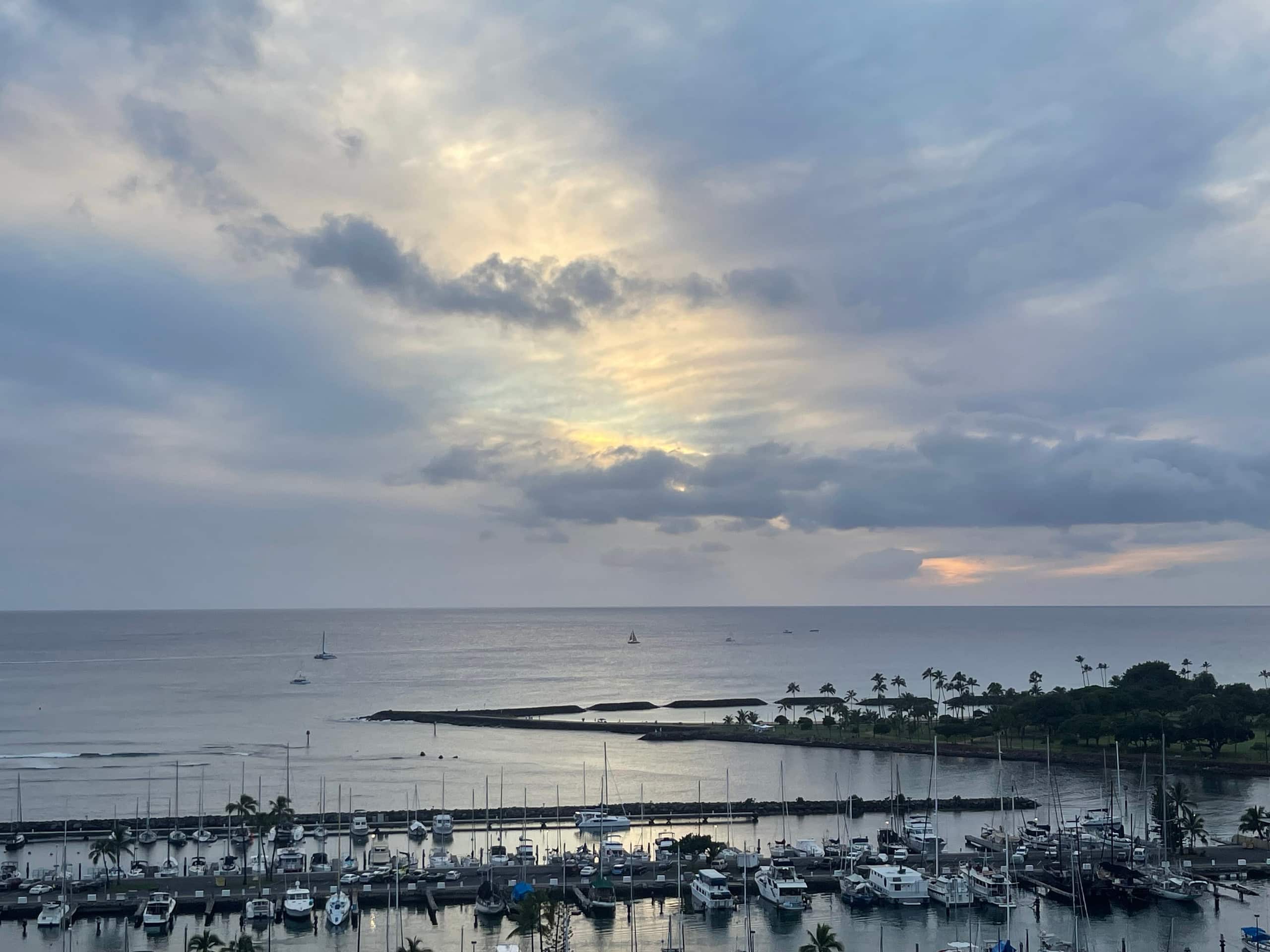Luxury Oceanfront Penthouse - Waikiki Views - Image 37