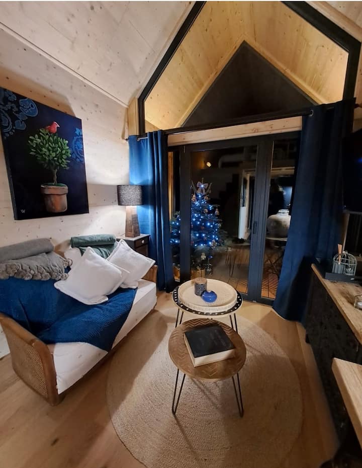 Tiny House - Baccarat