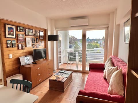 Top performing Airbnb: Lakefront, steps from the beach in Frutillar