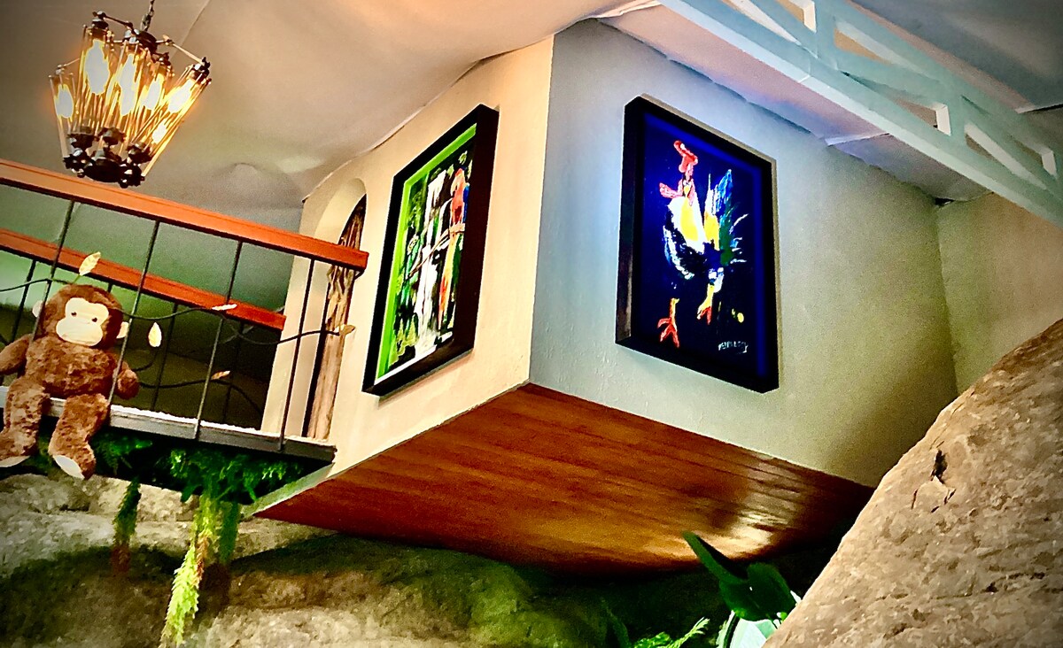 8th Wonder of the World- Art, Jacuzzi & River Pool - Caves for
