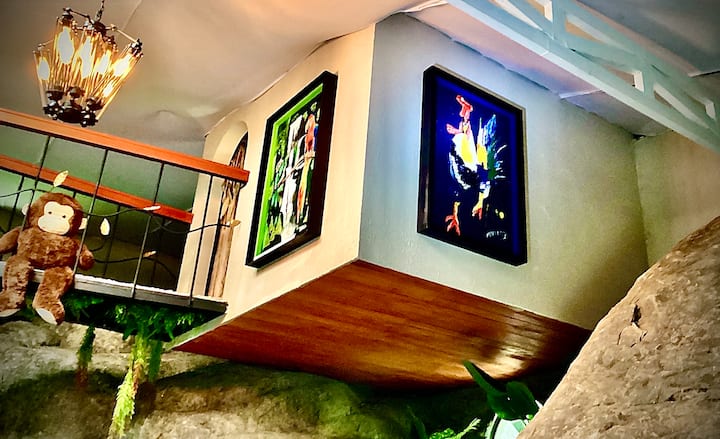 8th Wonder of the World- Art, Jacuzzi & River Pool - Caves for