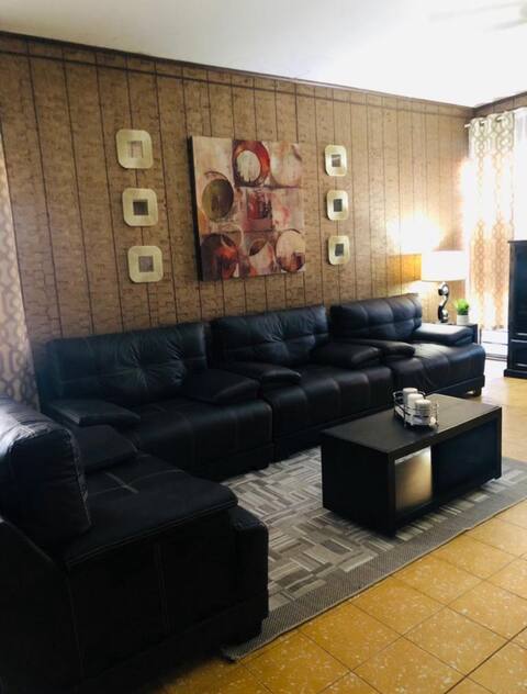 Great home location 3 minutes from US consulate